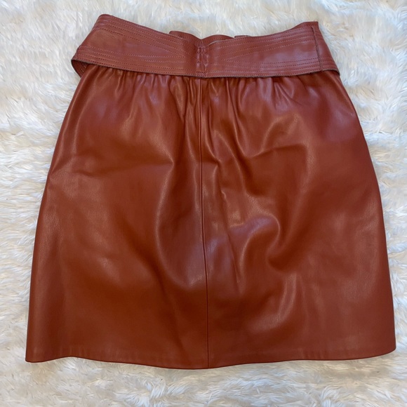 BB Dakota Belt So Real Faux Leather Skirt- NWT - Picture 3 of 16